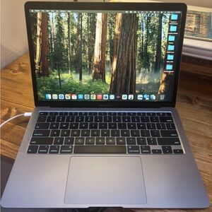 MacBook Air 13”
